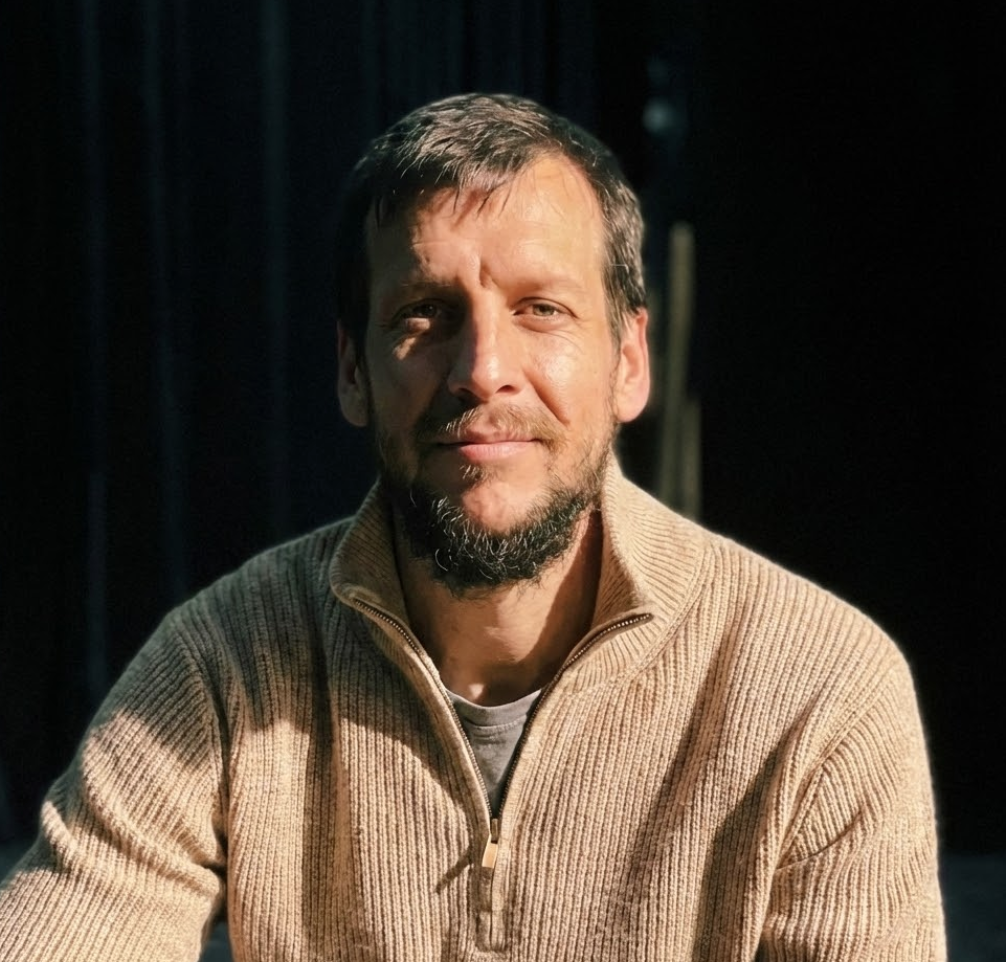 Julian Lopez Baasch - Founder of Context Studio